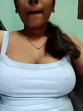 Snapshot of sexyindi_couple chatting on March 7, 2025, 2:12 pm sexyindi couple online show from March 7, 2025, 2:12 pm