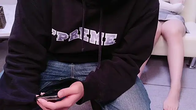 Snapshot of Musabetsu-Ikaseya chatting on March 18, 2025, 7:20 pm Musabetsu-Ikaseya online show from March 18, 2025, 7:20 pm