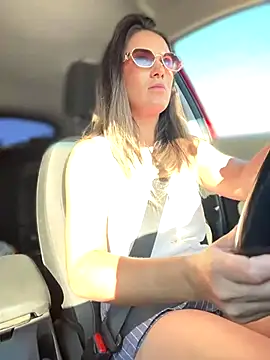 Snapshot of HotXMom chatting on September 21, 2025, 2:08 pm HotXMom online show from September 21, 2025, 2:08 pm