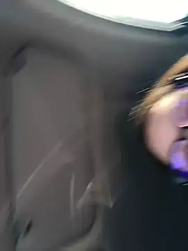 Snapshot of HotXMom chatting on September 22, 2025, 5:53 am HotXMom online show from September 22, 2025, 5:53 am