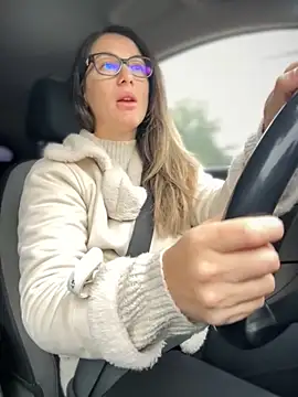 Snapshot of HotXMom chatting on October 13, 2025, 6:02 am HotXMom online show from October 13, 2025, 6:02 am