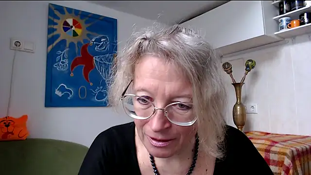 Snapshot of Zosya1111 chatting on March 5, 2025, 10:33 am Zosya1111 online show from March 5, 2025, 10:33 am