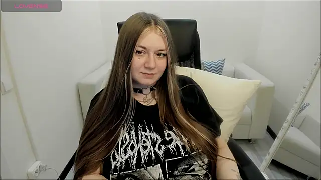 Snapshot of AlisaBacker chatting on December 11, 2024, 2:22 pm AlisaBacker online show from December 11, 2024, 2:22 pm