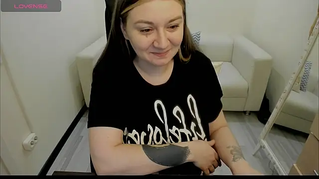 Snapshot of AlisaBacker chatting on January 23, 2025, 8:46 am AlisaBacker online show from January 23, 2025, 8:46 am