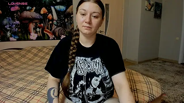 Snapshot of AlisaBacker chatting on September 23, 2025, 1:14 pm AlisaBacker online show from September 23, 2025, 1:14 pm