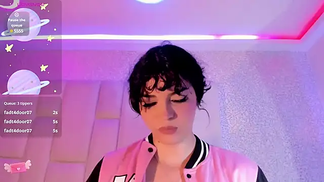 Snapshot of Summer_walkerr chatting on January 19, 2025, 6:43 pm Summer walkerr online show from January 19, 2025, 6:43 pm