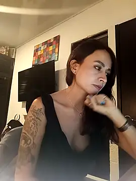 Snapshot of reme_ark23 chatting on March 14, 2025, 11:00 pm reme ark23 online show from March 14, 2025, 11:00 pm