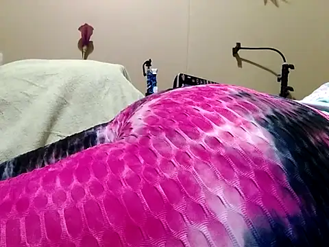 Snapshot of missthickness35_Pika chatting on September 13, 2025, 3:06 am missthickness35 Pika online show from September 13, 2025, 3:06 am