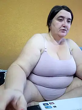 Snapshot of Liluboobs chatting on February 18, 2025, 6:48 am Liluboobs online show from February 18, 2025, 6:48 am