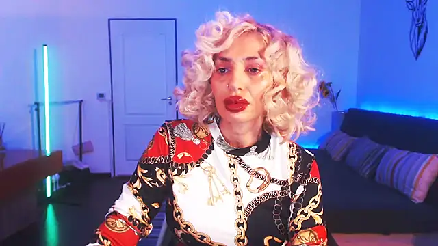 Snapshot of beauty_chl0e chatting on December 26, 2024, 8:11 pm beauty chl0e online show from December 26, 2024, 8:11 pm