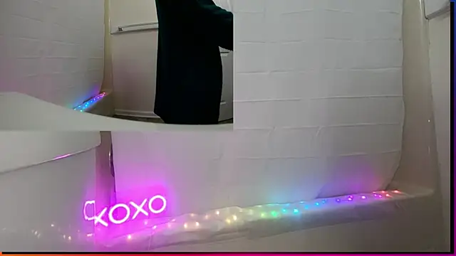 Snapshot of AriellaTaylor chatting on December 4, 2024, 9:07 am AriellaTaylor online show from December 4, 2024, 9:07 am