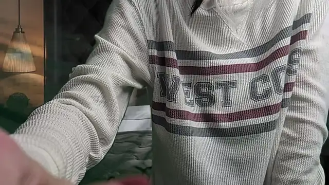 Snapshot of AriellaTaylor chatting on March 1, 2025, 6:46 am AriellaTaylor online show from March 1, 2025, 6:46 am