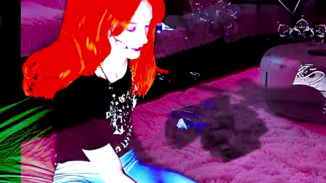 Snapshot of AriellaTaylor chatting on March 10, 2025, 4:35 pm AriellaTaylor online show from March 10, 2025, 4:35 pm