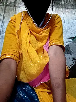 Snapshot of Anushka_Ji chatting on March 5, 2025, 3:29 am Anushka Ji online show from March 5, 2025, 3:29 am