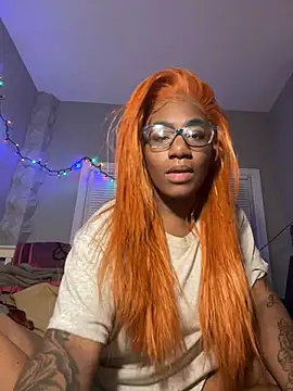 Snapshot of xDestineeXX chatting on February 12, 2025, 9:42 am xDestineeXX online show from February 12, 2025, 9:42 am