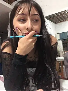 Snapshot of v1cky_ chatting on October 9, 2025, 12:41 am v1cky  online show from October 9, 2025, 12:41 am