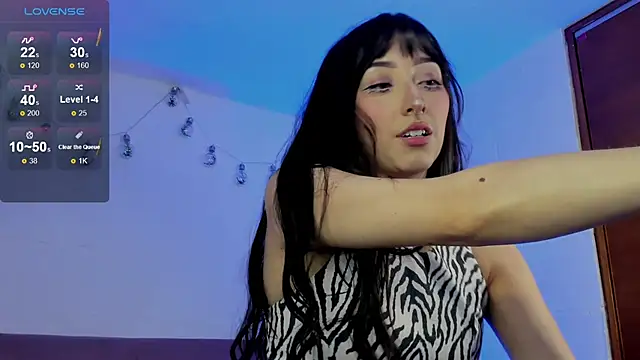 Snapshot of v1cky_ chatting on October 30, 2025, 10:32 pm v1cky  online show from October 30, 2025, 10:32 pm