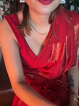 Snapshot of Jen_jennyy1 chatting on February 4, 2025, 5:10 am Jen jennyy1 online show from February 4, 2025, 5:10 am