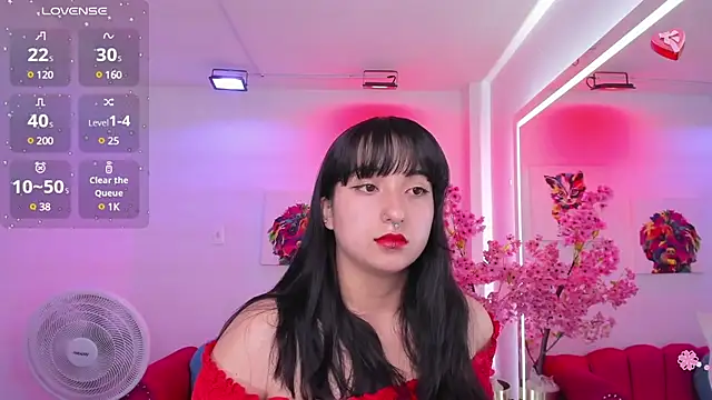 Snapshot of Miss_dolly_ chatting on February 11, 2025, 12:27 pm Miss dolly  online show from February 11, 2025, 12:27 pm