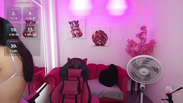 Snapshot of Miss_dolly_ chatting on September 25, 2025, 12:31 pm Miss dolly  online show from September 25, 2025, 12:31 pm