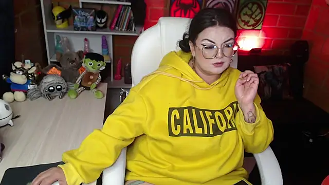 Snapshot of juliette_rd chatting on January 8, 2025, 1:31 pm juliette rd online show from January 8, 2025, 1:31 pm