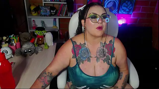 Snapshot of juliette_rd chatting on October 7, 2025, 4:09 am juliette rd online show from October 7, 2025, 4:09 am