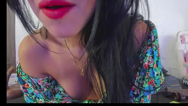 Snapshot of natalia_collinslim chatting on January 17, 2025, 3:55 am natalia collinslim online show from January 17, 2025, 3:55 am