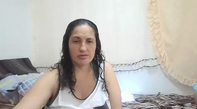 Snapshot of ximenajimenez chatting on January 18, 2025, 10:28 pm ximenajimenez online show from January 18, 2025, 10:28 pm