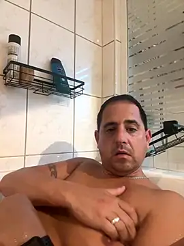 Wessi2005 online show from September 22, 2025, 7:10 am