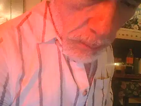 Snapshot of DaddyQuimHot chatting on February 22, 2025, 9:48 pm DaddyQuimHot online show from February 22, 2025, 9:48 pm