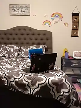 cosmicgoddess369 online show from March 21, 2025, 12:07 am
