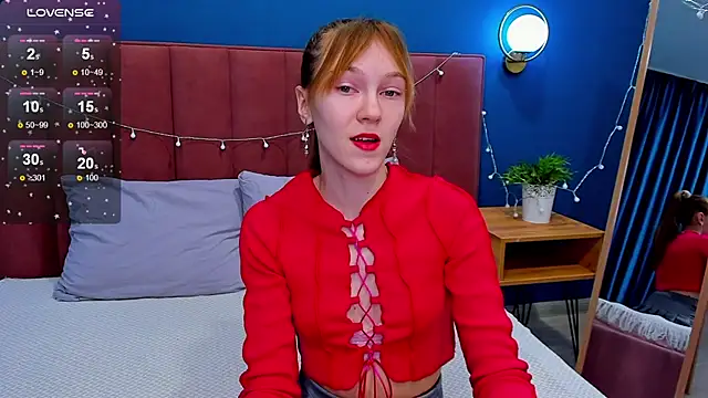 Snapshot of VanillaKelly chatting on January 24, 2025, 1:24 am VanillaKelly online show from January 24, 2025, 1:24 am