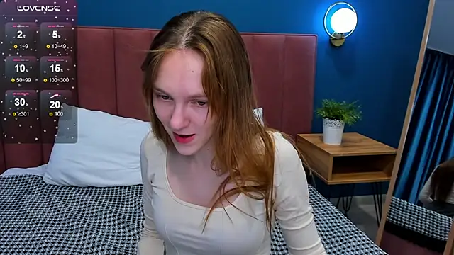 Snapshot of VanillaKelly chatting on February 24, 2025, 6:38 am VanillaKelly online show from February 24, 2025, 6:38 am