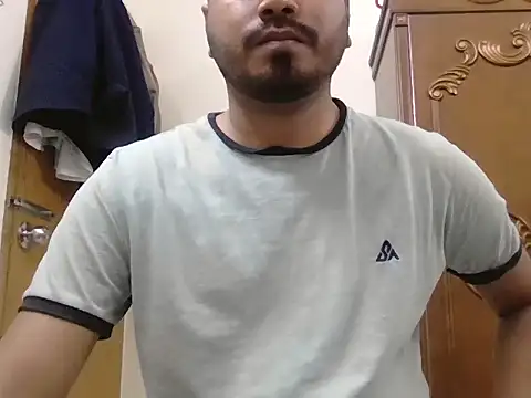 desiboyasif online show from September 29, 2025, 5:18 pm