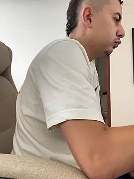 Snapshot of DanielGomez9 chatting on January 2, 2025, 6:12 pm DanielGomez9 online show from January 2, 2025, 6:12 pm