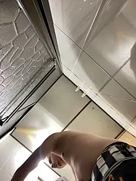 Snapshot of DanielGomez9 chatting on March 16, 2025, 9:05 pm DanielGomez9 online show from March 16, 2025, 9:05 pm