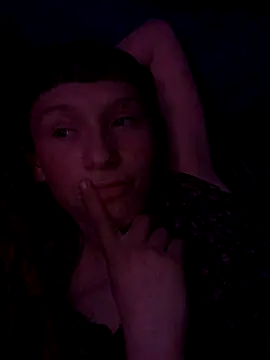 Snapshot of babylexx_18 chatting on September 11, 2025, 12:44 am babylexx 18 online show from September 11, 2025, 12:44 am