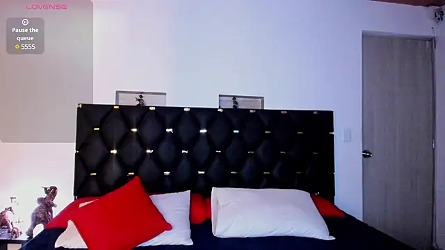 Snapshot of charlottemeyerr chatting on December 14, 2024, 6:09 pm charlottemeyerr online show from December 14, 2024, 6:09 pm