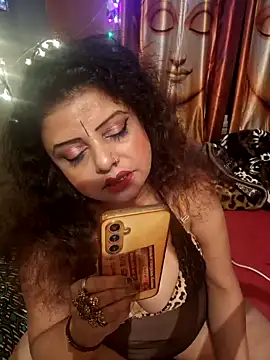 Snapshot of Maaya66 chatting on January 1, 2025, 6:38 pm Maaya66 online show from January 1, 2025, 6:38 pm