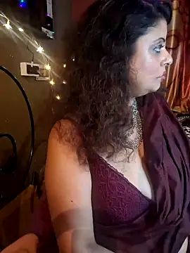 Snapshot of Maaya66 chatting on January 22, 2025, 12:16 am Maaya66 online show from January 22, 2025, 12:16 am