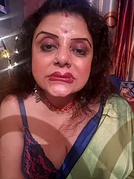 Snapshot of Maaya66 chatting on February 11, 2025, 5:50 pm Maaya66 online show from February 11, 2025, 5:50 pm