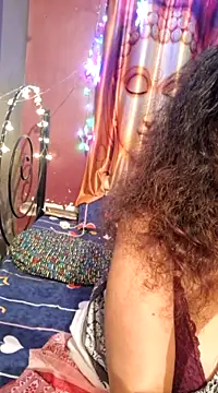 Snapshot of Maaya66 chatting on February 16, 2025, 9:48 pm Maaya66 online show from February 16, 2025, 9:48 pm