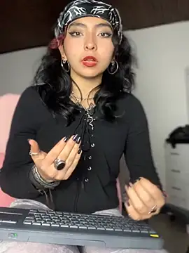 Snapshot of _Gothiccbitch_ chatting on January 14, 2025, 10:59 am  Gothiccbitch  online show from January 14, 2025, 10:59 am