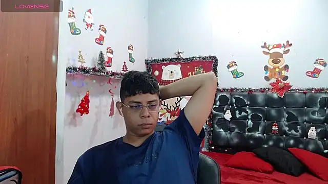 Snapshot of Wiiliam_20 chatting on December 4, 2024, 2:04 pm Wiiliam 20 online show from December 4, 2024, 2:04 pm