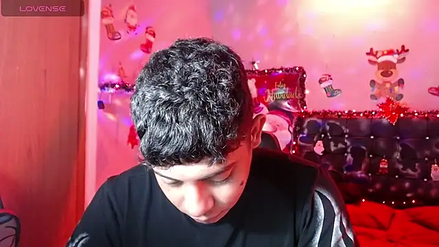 Snapshot of Wiiliam_20 chatting on December 7, 2024, 5:20 pm Wiiliam 20 online show from December 7, 2024, 5:20 pm