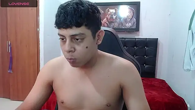 Snapshot of Wiiliam_20 chatting on February 5, 2025, 8:35 pm Wiiliam 20 online show from February 5, 2025, 8:35 pm