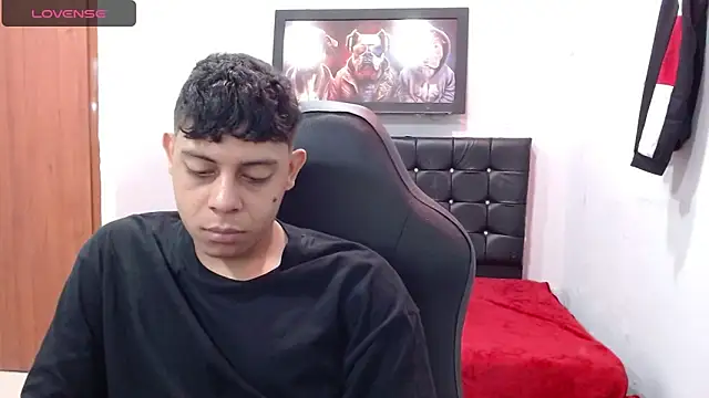 Snapshot of Wiiliam_20 chatting on February 24, 2025, 12:16 pm Wiiliam 20 online show from February 24, 2025, 12:16 pm