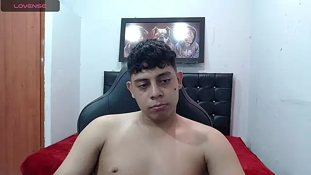 Snapshot of Wiiliam_20 chatting on February 28, 2025, 7:56 pm Wiiliam 20 online show from February 28, 2025, 7:56 pm