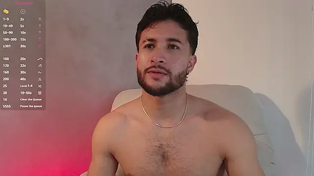 Snapshot of Valentinoford chatting on February 8, 2025, 9:36 pm Valentinoford online show from February 8, 2025, 9:36 pm