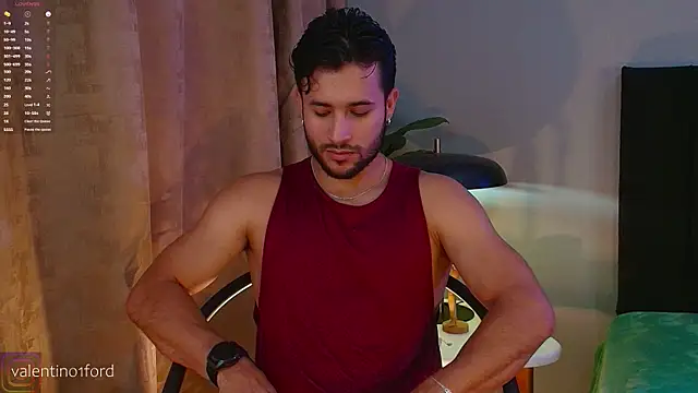 Snapshot of Valentinoford chatting on October 3, 2025, 8:06 pm Valentinoford online show from October 3, 2025, 8:06 pm